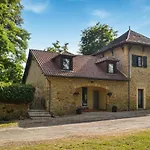 2 Bedroom Cozy In Prázdninový dům *